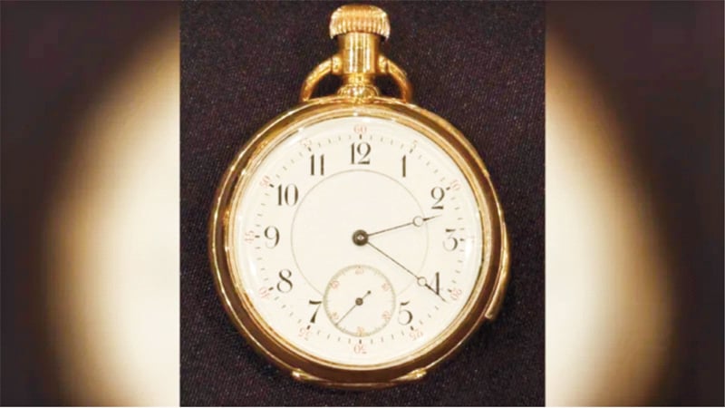 টাইটানিক উদ্ধারকৃত ইসিডর স্ট্রাউসের পকেট ঘড়ি ১৭ লাখ ৮০ হাজার পাউন্ডে বিক্রি