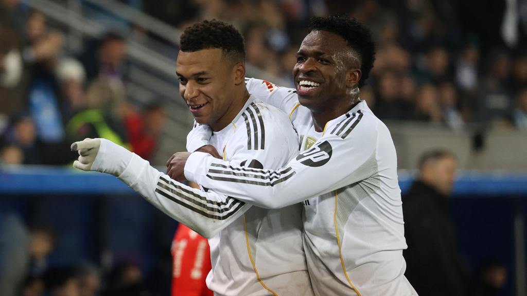 আলাভেস বনাম রিয়াল মাদ্রিদ ম্যাচের দৃশ্য