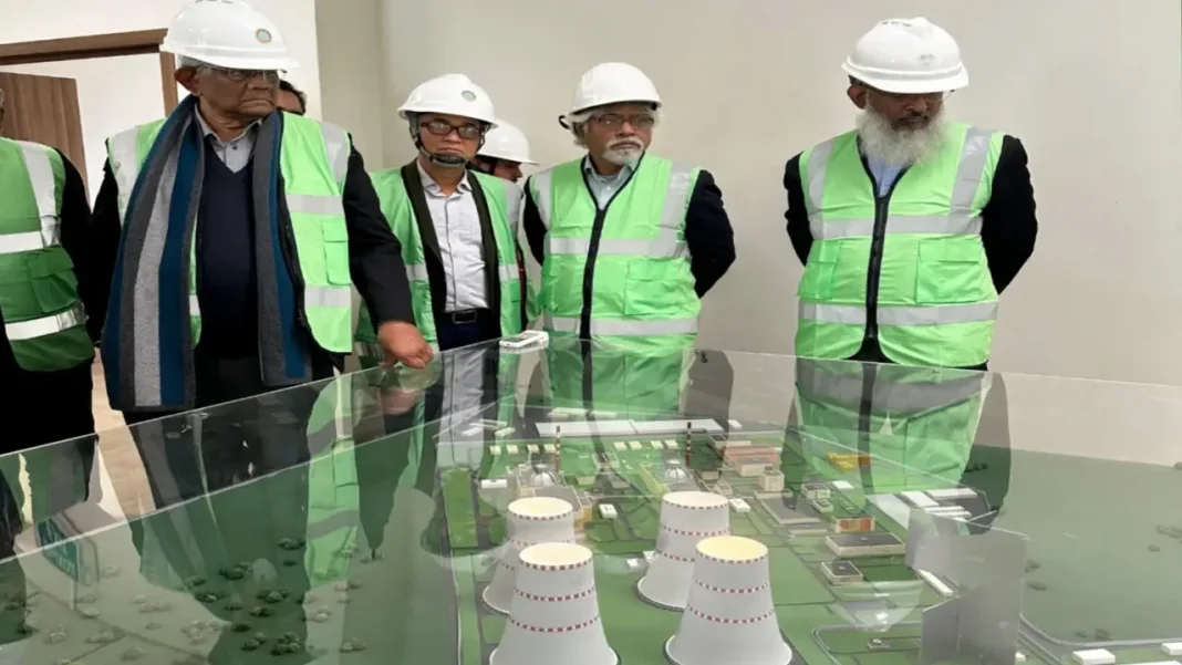 রূপপুর পারমাণবিক বিদ্যুৎকেন্দ্র পরিদর্শনে উপদেষ্টা ড. সালেহউদ্দিন আহমেদ ও সংশ্লিষ্ট কর্মকর্তারা