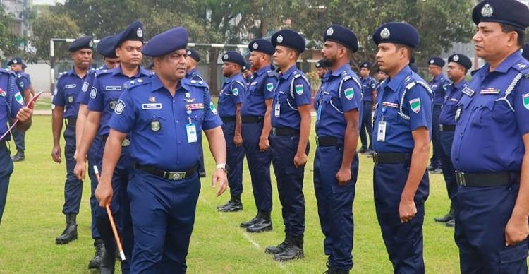 সাতক্ষীরা জেলা পুলিশের মাস্টার প্যারেড