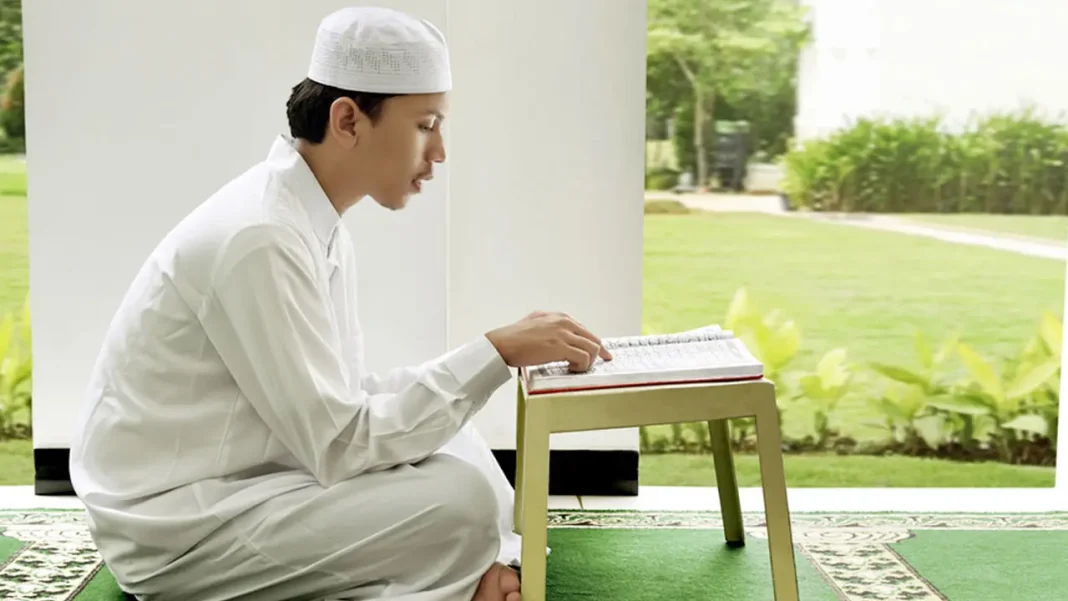 নিয়মিত কুরআন তিলাওয়াতে যে উপকার